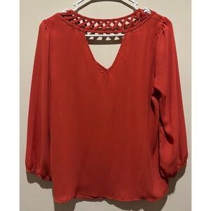 Skies Are Blue Women's Westminster Back Cut Out Blouse‎ Size Small